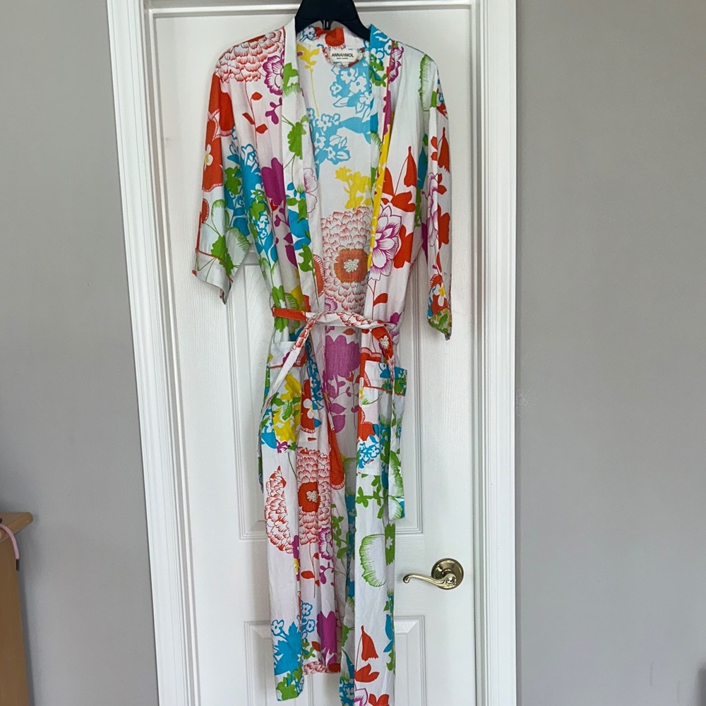 Annahmol robe